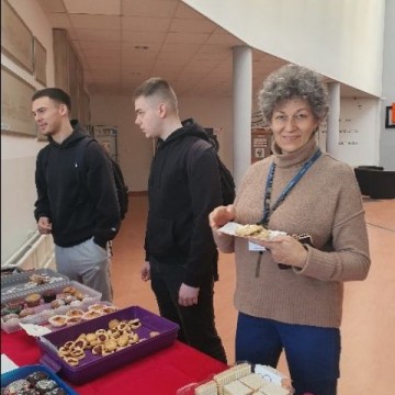 Kiermasz charytatywny w Technikum im. J.Piłsudskiego w Brzesku