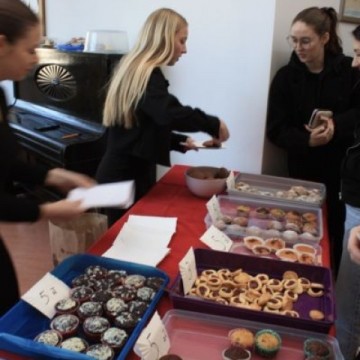 Kiermasz charytatywny w Technikum im. J.Piłsudskiego w Brzesku