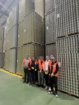 Wycieczka klasy 3bmk z Zielonki do Firmy CANPACK FIP - Praktyczne Spojrzenie na Zawód Kierowcy Mechanika