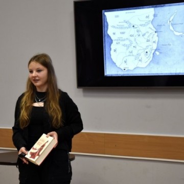 „Czytasz – więc jesteś” czyli booktalkingowe zmagania uczennic Technikum im. J.Piłsudskiego