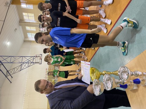 Powiatowe zawody sportowe w koszykówce