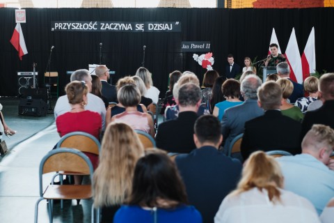 Jubileuszowy rok szkolny w ZSP Nr 2 w Brzesku rozpoczęty!