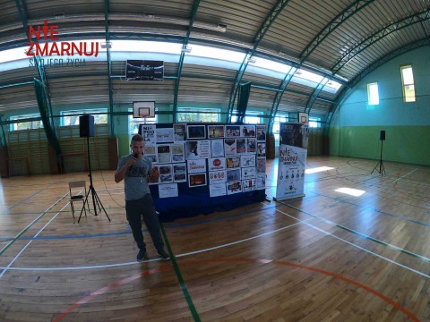 Wolność widziana oczami współczesnej młodzieży - bez narkotyków, bez dopalaczy, bez alkoholu.