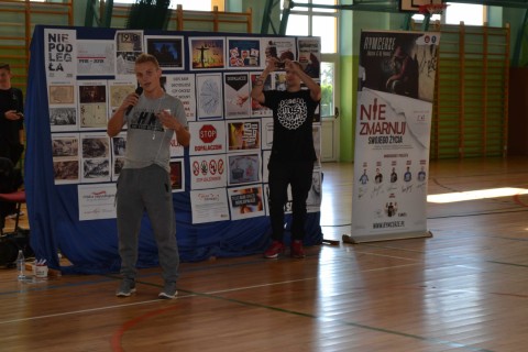 Wolność widziana oczami współczesnej młodzieży - bez narkotyków, bez dopalaczy, bez alkoholu.