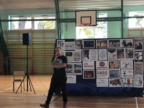 Wolność widziana oczami współczesnej młodzieży - bez narkotyków, bez dopalaczy, bez alkoholu.