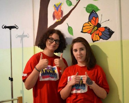 Pomalowali świat chorych na żółto i na niebiesko…