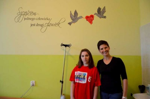 Pomalowali świat chorych na żółto i na niebiesko…