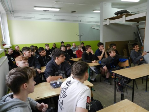 Spotkanie z Atlasem w ZSTiB w Brzesku