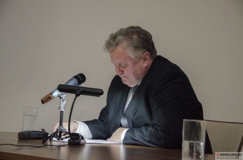 Goście Ośrodka KARTA w Brzesku Jednostka w wirach historii. Losy indywidualne w uniwersalnym przekazie literatury faktu