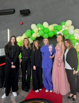 Uczennice z Zielonki na Tarnowskim Festiwalu Fryzjerskim