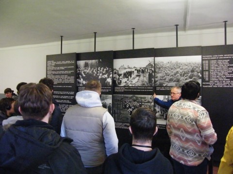 Nie wolno zapomnieć……. Zwiedzanie Miejsca Pamięci i Muzeum Auschwitz-Birkenau przez uczniów z ZSTiB w Brzesku