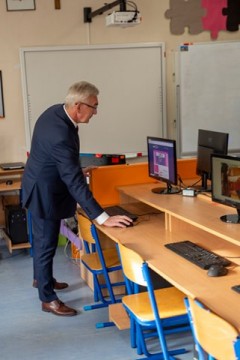 „Fachowcy w swojej branży” – nowoczesny sprzęt dla Technikum im. J. Piłsudskiego w Brzesku