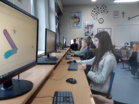 „Fachowcy w swojej branży” – nowoczesny sprzęt dla Technikum im. J. Piłsudskiego w Brzesku