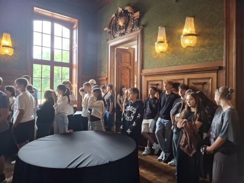 Wycieczka klas pierwszych z Technikum im. J. Piłsudskiego do Pałacu Goetza