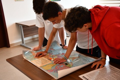 „Cudze chwalicie, swego nie znacie” - czerwcowe lekcje w bibliotece, muzeum, galerii i plenerze uczniów z Zielonki