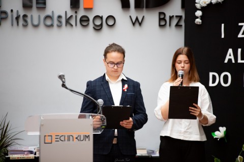 Uroczyste zakończenie roku szkolnego 2024/25 w Technikum im. J. Piłsudskiego w Brzesku