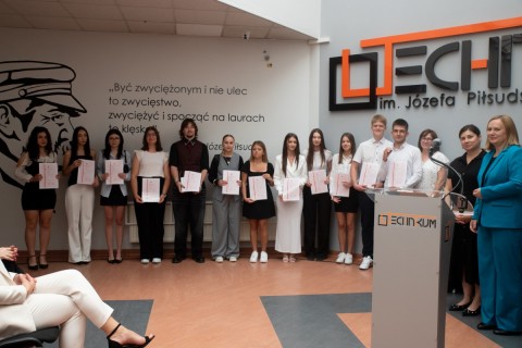 Uroczyste zakończenie roku szkolnego 2024/25 w Technikum im. J. Piłsudskiego w Brzesku