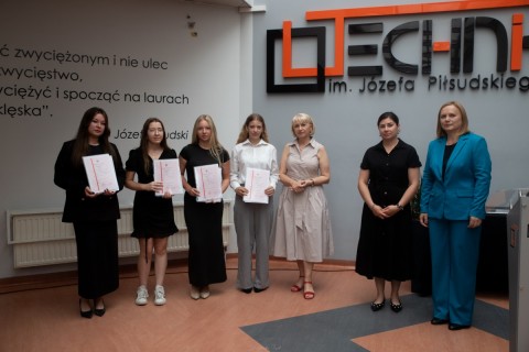 Uroczyste zakończenie roku szkolnego 2024/25 w Technikum im. J. Piłsudskiego w Brzesku