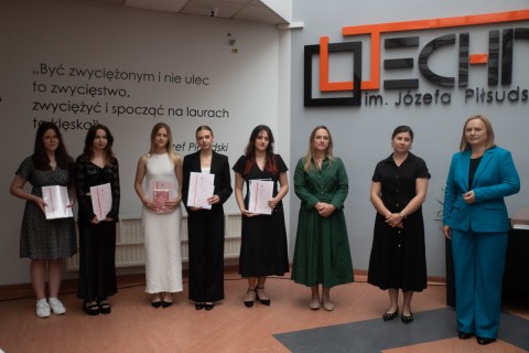 Uroczyste zakończenie roku szkolnego 2024/25 w Technikum im. J. Piłsudskiego w Brzesku