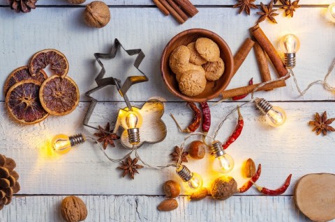 Nauczyciele Technikum na kursie fotografii produktowej.