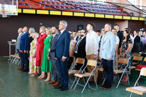 „Sukces to suma małych wysiłków powtarzanych dzień po dniu” - pożegnanie absolwentów Branżowej Szkoły I Stopnia