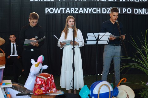 „Sukces to suma małych wysiłków powtarzanych dzień po dniu” - pożegnanie absolwentów Branżowej Szkoły I Stopnia