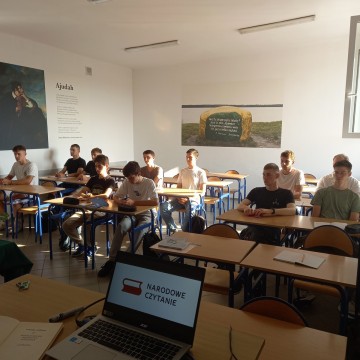 Narodowe Czytanie Poezji Jana Kochanowskiego w ZSTiB