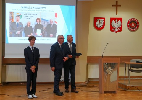 Młodzi mistrzowie wiedzy