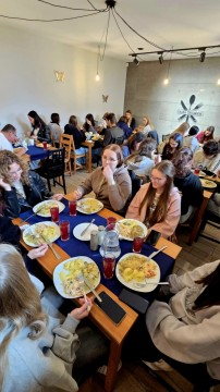 Technikum im. J. Piłsudskiego w Brzesku: Wyjazd zawodoznawczy do studia filmowego w ramach projektu "Fachowcy w swojej branży II"