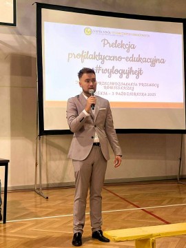 #wylogujhejt - prelekcja w ZSTiB