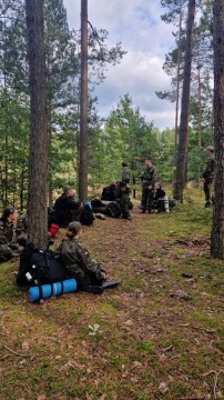 Obóz przetrwania uczniów klasy mundurowej