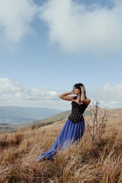 Portrety z wiatrem w tle