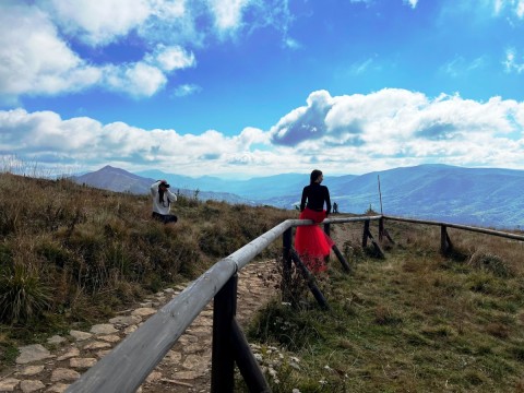 Portrety z wiatrem w tle