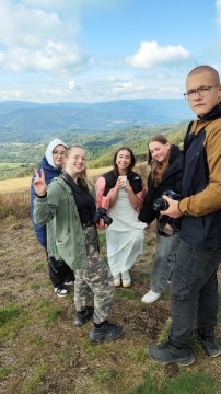 Portrety z wiatrem w tle