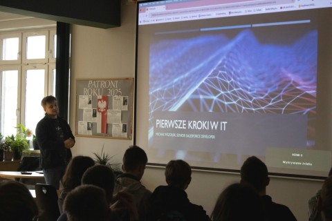 Spotkanie z p. Michałem Wszołkiem - absolwentem Technikum im. J. Piłsudskiego w Brzesku