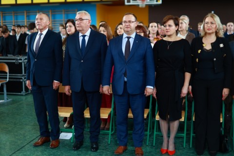 „Wszystko idzie za mądrym wychowaniem młodzi” - Powiatowy Dzień Edukacji Narodowej w Zespole Szkół Technicznych i Branżowych w Brzesku