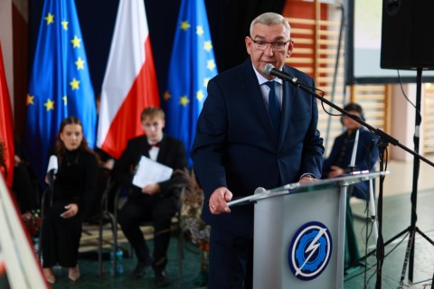 „Wszystko idzie za mądrym wychowaniem młodzi” - Powiatowy Dzień Edukacji Narodowej w Zespole Szkół Technicznych i Branżowych w Brzesku