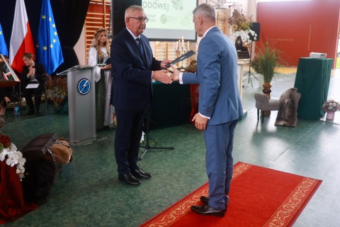 „Wszystko idzie za mądrym wychowaniem młodzi” - Powiatowy Dzień Edukacji Narodowej w Zespole Szkół Technicznych i Branżowych w Brzesku