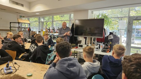 Prąd, druk 3D i dobra energia - uczniowie 1TE z Zielonki w akcji!