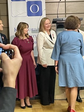 Pani Dyrektor Technikum im. Józefa Piłsudskiego w Brzesku odznaczona Medalem Komisji Edukacji Narodowej