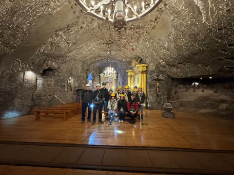 Geodezja i budownictwo w praktyce - niezwykła lekcja uczniów z Zielonki w Kopalni Soli Bochnia