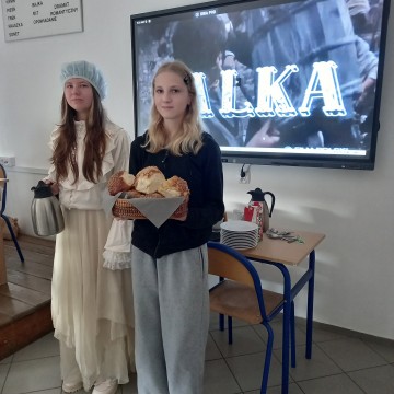 Śniadanie w sklepie Mincla -„Lalka” - projekt edukacyjny w ZSTiB, II edycja