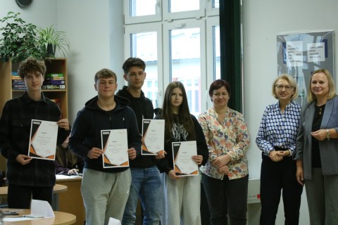 Finał Jubileuszowego Szkolnego Konkursu Wiedzy o Technikum im. J. Piłsudskiego „Wczoraj i Dziś Szkoły”