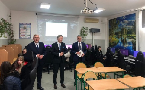 Zielonka inspiruje - wybierz swój zawód! Warsztaty zawodoznawcze dla uczniów klas VIII