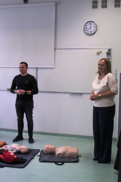 Technikum im. J. Piłsudskiego w Brzesku: RATUJMY RAZEM! Kurs pierwszej pomocy dla przyszłych logistyków w ramach współpracy z firmą Zasada Trans Spedition