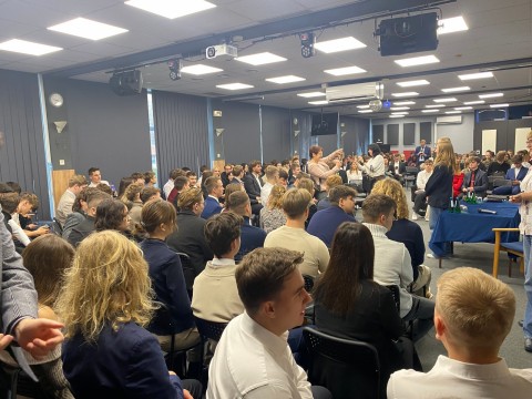 Uczniowie z Zielonki na Okrągłym Stole Uczniowskim w Krakowie