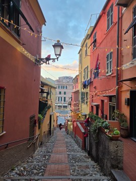 Uczniowie ZSTiB w Brzesku na praktykach w Genui rozwijają kompetencje zawodowe w ramach Erasmus+