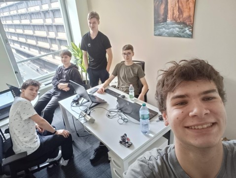 Uczniowie ZSTiB w Brzesku na praktykach w Genui rozwijają kompetencje zawodowe w ramach Erasmus+