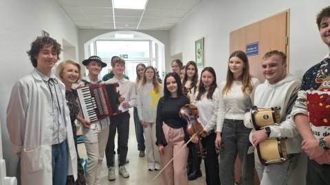 Mały chłopiec – wielka walka! Charytatywny Kiermasz Świąteczny w Technikum im. J. Piłsudskiego w Brzesku