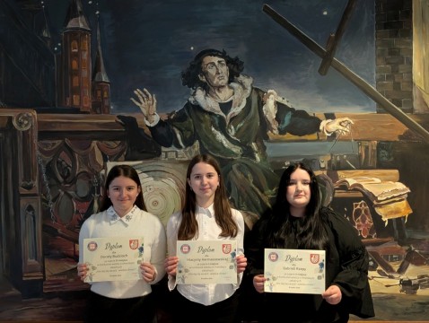 Dominacja uczennic „Kopernika” w powiatowym konkursie wiedzy o chorobach zakaźnych